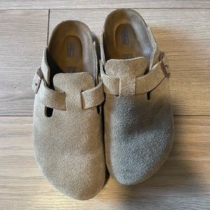 Women’s Birkenstock Boston Suede Clogs